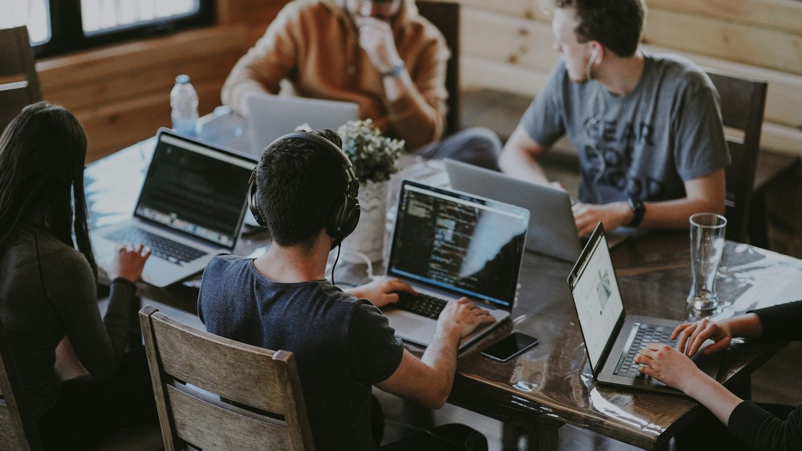 El equipo de Jaitek trabajando